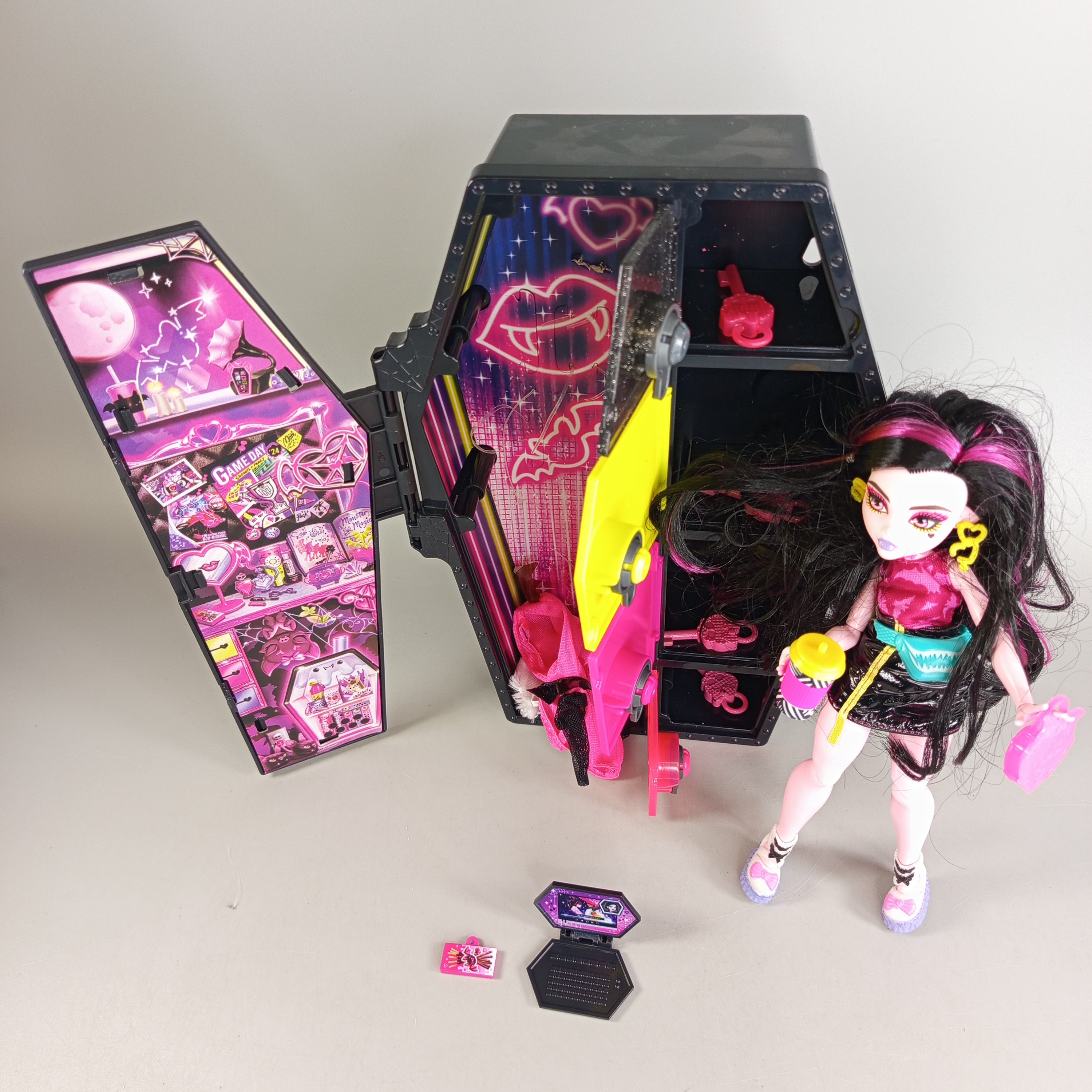 Monster High Draculaura Puppen-Set mit Spind & Zubehör